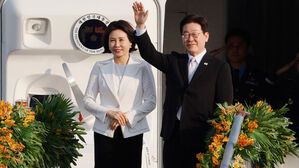 이 대통령, 3박 4일 싱가포르&middot;필리핀 국빈 방문 마치고 귀국길