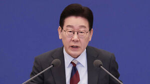 "100조 프로그램 신속 집행&hellip;유류 최고가 지정 검토"