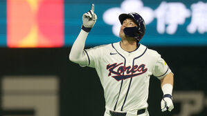 '연타석 홈런' 위트컴 "일본전도 공격적으로 나간다"