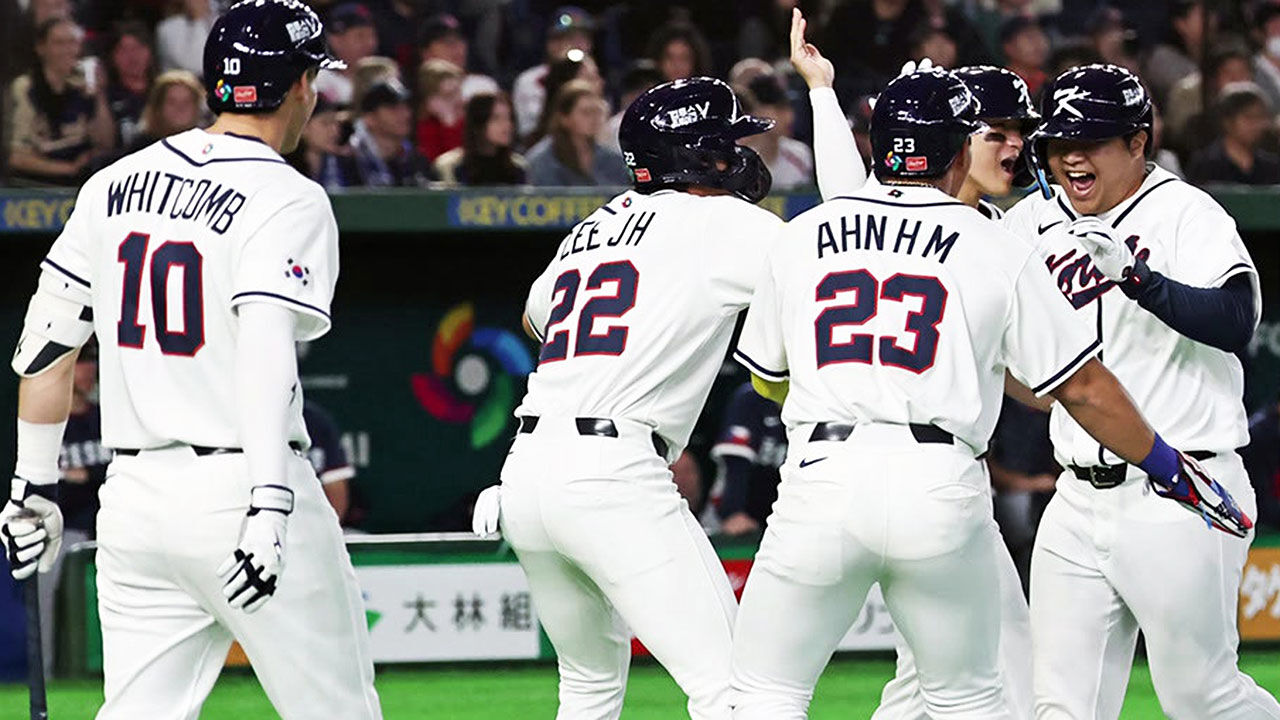 홈런 4방으로 기분 좋게 이겼다…17년 만에 첫 1차전 승리