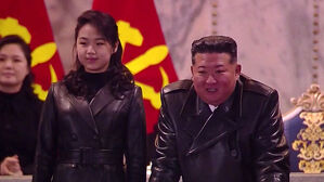 [한반도 포커스] 김정은-김주애, 가죽 코트 맞춰 입은 이유는?