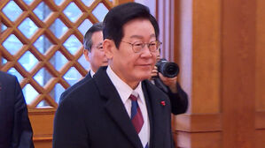 이 대통령, 기름값 담합 경고&hellip;"대국민 중대범죄"