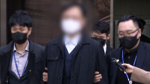 '북 무인기' 3명 검찰 송치&hellip;"국익에 중대 위협"