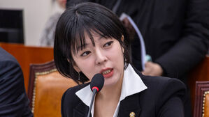 국민의힘 지도부 "'배현진 가처분 인용', 추가 법적 대응 없다"