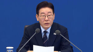 이 대통령 "기름값 바가지, 반사회적 악행&hellip;엄정 대응"