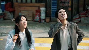 염혜란 첫 단독 주연작 '매드 댄스 오피스' 개봉