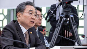 조현 "미와 안보 분야 협의 위해 우리가 미국 가는 것으로 합의"