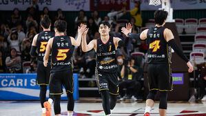 프로농구 선두 LG, 현대모비스 상대 8연승&hellip;유기상 19점