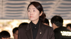 경찰, '공천헌금 의혹' 강선우 7시간 반 조사&hellip;구속 후 처음