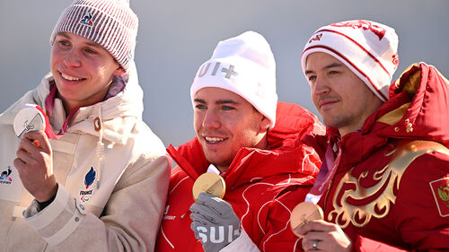 동메달을 목에 건 알렉세이 부가예프(오른쪽)