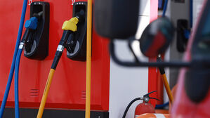 로이터 "IEA, 1억 배럴 이상 전략 비축유 방출 권고"