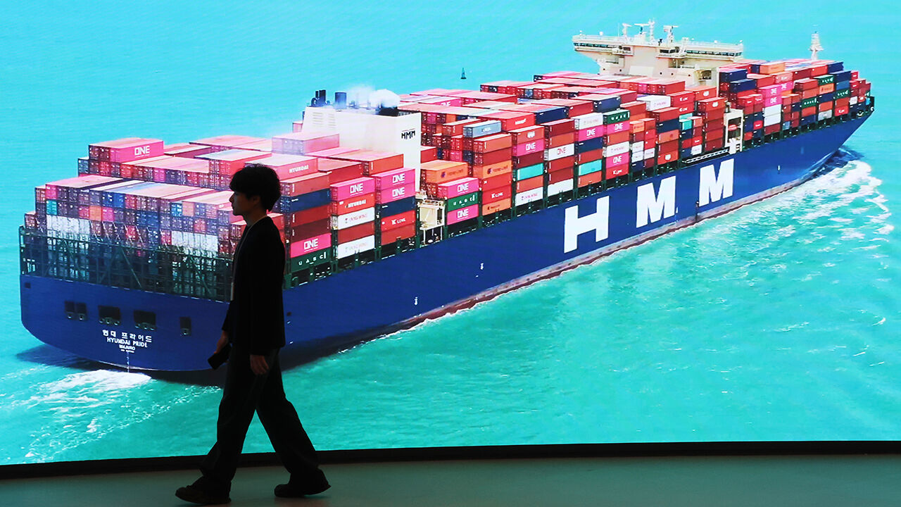 HMM 본사 스크린의 홍보 영상 (사진=연합뉴스)