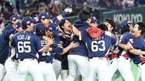 대표팀, 전세기 타고 마이애미로&hellip;14일 D조 1위와 8강전