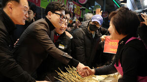한동훈 "제명&middot;숙청 책임자 교체 못하면 결의문은 면피용"