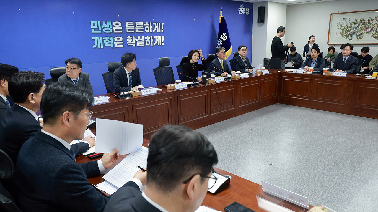 당정  국내 보관 해외 정유사 원유 686만 배럴 우선 매수 검토 