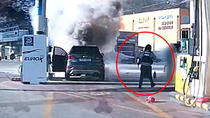 주유 중 '아찔'&hellip;20초 만에 달려와 큰불 막았다