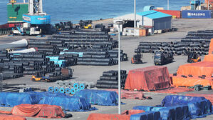 이달 1∼10일 수출 215억 달러, 역대 최대&hellip;반도체 176%↑