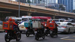 "이란의 보복 의한 걸프국 사망자, 12명 중 1명 빼고 외국인"