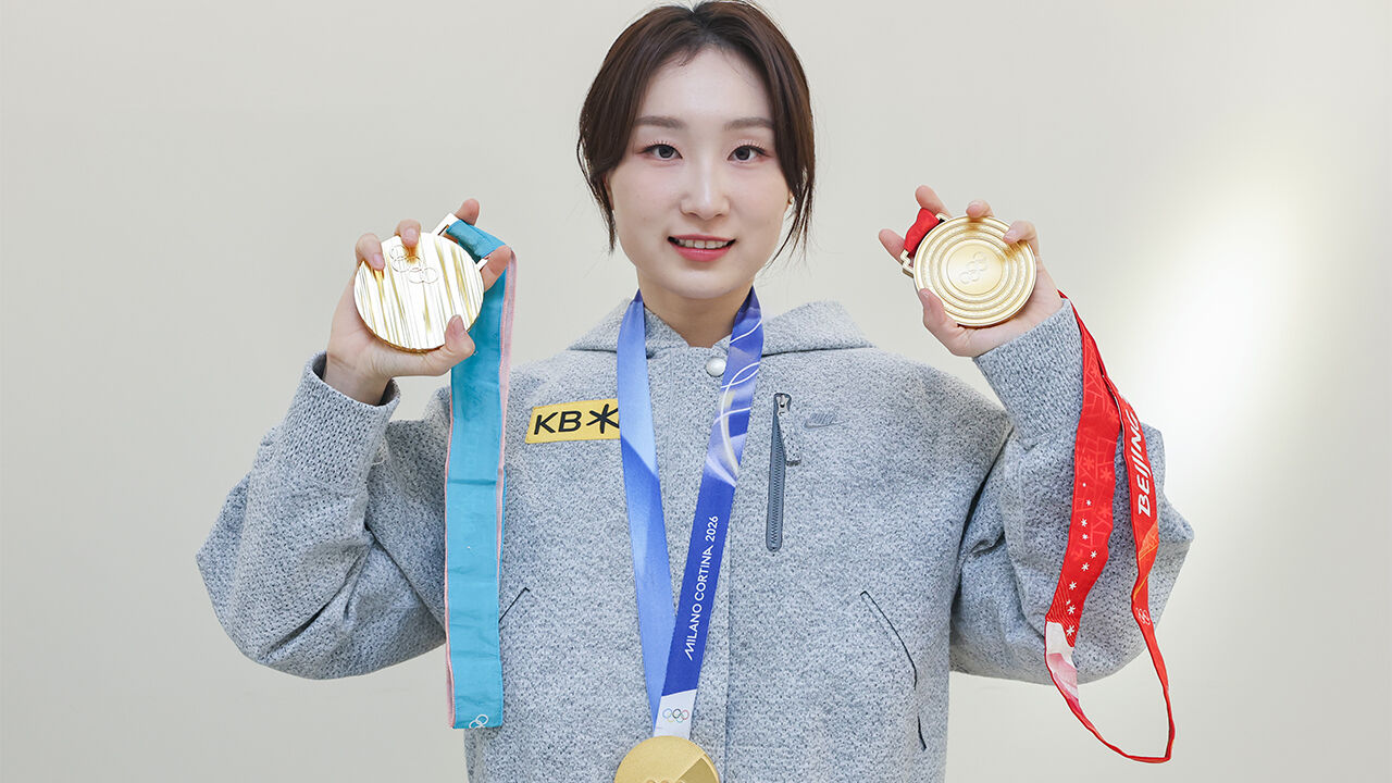 '동계 올림픽 메달 7개' 최민정 "올림픽 눈물? 이제는 기쁨만!"