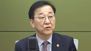 김윤덕 국토장관 "초고가&middot;비거주 1주택자 보유세 개편도 준비"