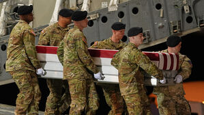 "소리 커지더니&hellip;몸 돌리자마자 폭발" 1.5m 옆 전우도 사망 