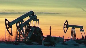 미국 유가 50% 급등&hellip;"배럴당 100달러 지속 시 성장률 타격"