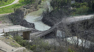 이스라엘군, 레바논 다리 폭파 "가자 지구식 초토화" 경고