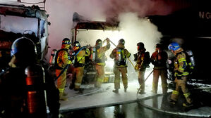 인천 송도 물류센터 주차장 화재&hellip;트레일러 3대 전소