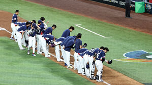한국, 도미니카공화국에 7회 콜드게임 패배&hellip;4강 진출 실패