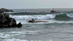 양양 낙산항 근처 소형 어선 전복&hellip;70대 사망