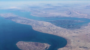 "초대형 원유운반선 1척 호르무즈 통과 중" 목적지 깜짝