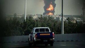 UAE 항구 또 공격&hellip;'우회 수송로' 안심 못 하나