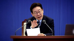 이 대통령, 초선 의원들과 만찬&hellip;"안정적이고 유용한 개혁 만들어야"