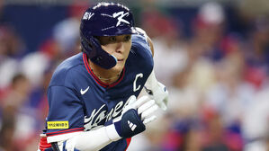 이정후, 복귀 첫 타석 2루타&hellip;김혜성, 이틀 연속 안타