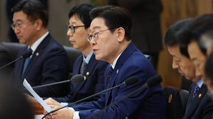 [속보] 이 대통령 "중동상황 장기화 전제, 최악 시나리오 염두 대책 마련"