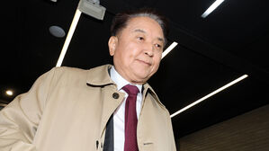 경찰 '3천만 원 수수 혐의' 김영환 충북지사 구속영장 신청