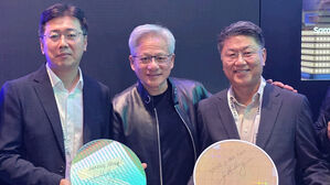 젠슨 황, 삼성&middot;하이닉스 전시장 연이어 방문해 "최고"&middot;"완벽"