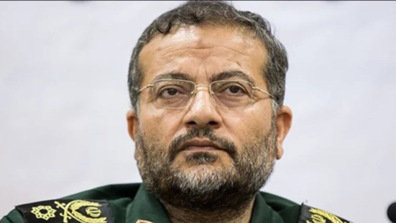 바시즈 민병대 총지휘관 골람레자 솔레이마니