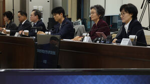 촉법소년 연령 하향 논쟁&hellip;"효과 제한" vs "법 감정 반영 필요"