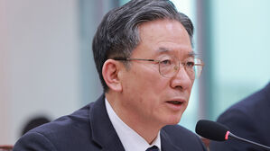 "교도관도 국립묘지 안장 추진"&hellip;법무부, 처우 개선 논의 시동