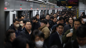 한국인 행복도 내리막&hellip;올해는 세계 147개국 중 67위