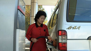 [한반도 포커스] 북한도 기름값 한때 폭등&hellip;김정은은 석탄공장행