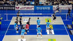 박경민 호수비&hellip;현대캐피탈, 대한항공 제압