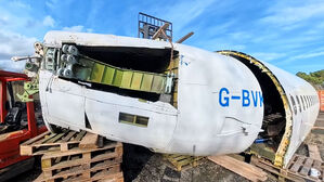 "언제 전쟁날 지 몰라"&hellip;정원에 '비행기 벙커' 제작