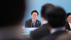 이 대통령, 대전 공장 화재에 "인명 구조 위해 가용 자원 총동원"