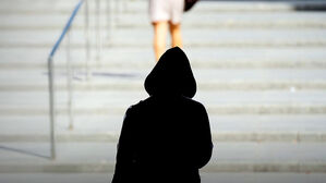 '공포의 메시지' 수백 건&hellip;구금 만료 전 잇달아 구속