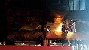 추가 붕괴 우려에 수색 난항&hellip;이 시각 화재 현장