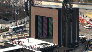 오늘 광화문서 컴백 첫 공연&hellip;"아리랑 떼창 기대"