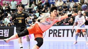 '조수연 10골' 핸드볼 리그 서울시청, 부산시설공단에 역전승