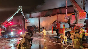 경북 성주 자원순환시설 화재 12시간만에 진화&hellip;"인명피해 없어"